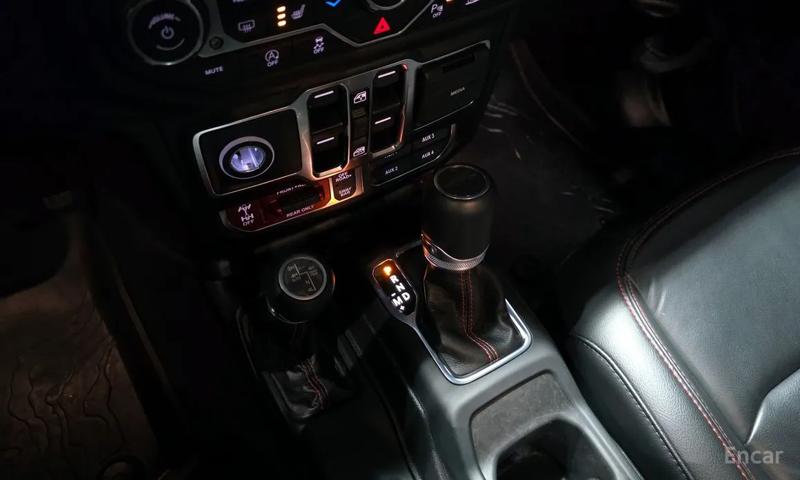 Фото 9 - Jeep Gladiator