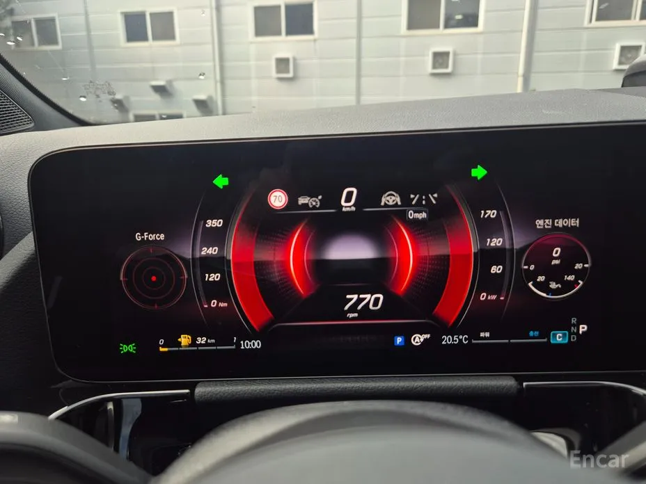 Фото 8 - Mercedes-Benz GLA-Class