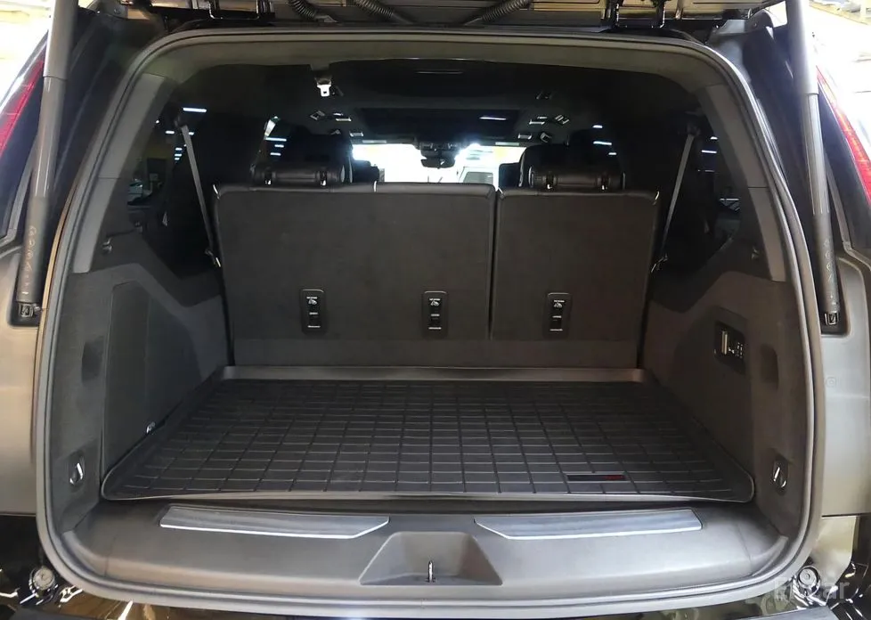 Фото 4 - Cadillac Escalade