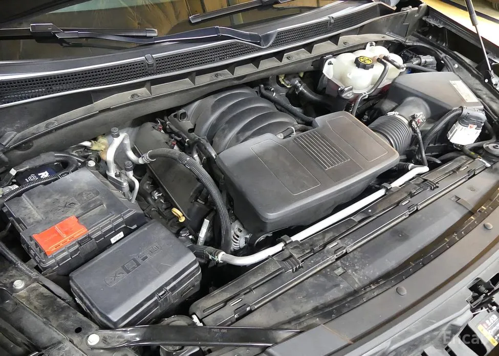 Фото 6 - Cadillac Escalade