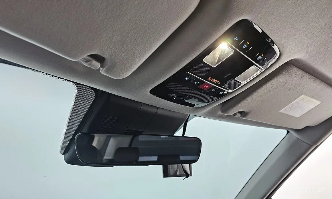 Фото 16 - Hyundai Santa Fe