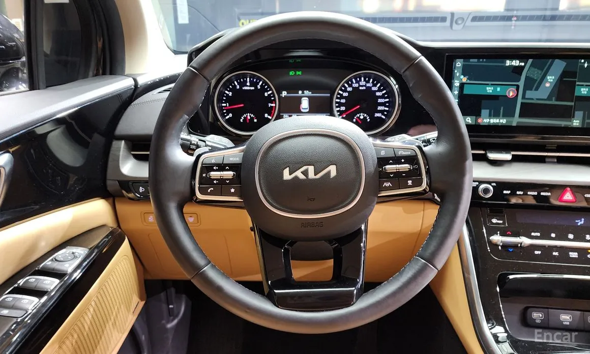 Photo 13 - Kia Carnival