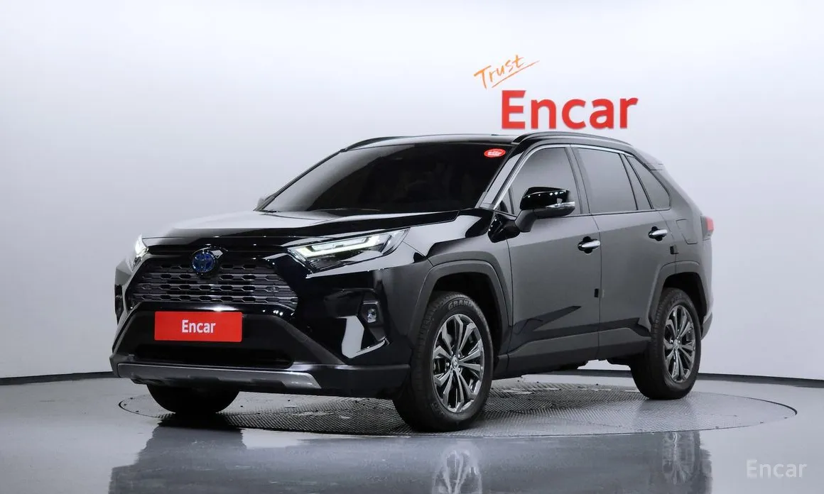 Фото 1 - Toyota RAV4