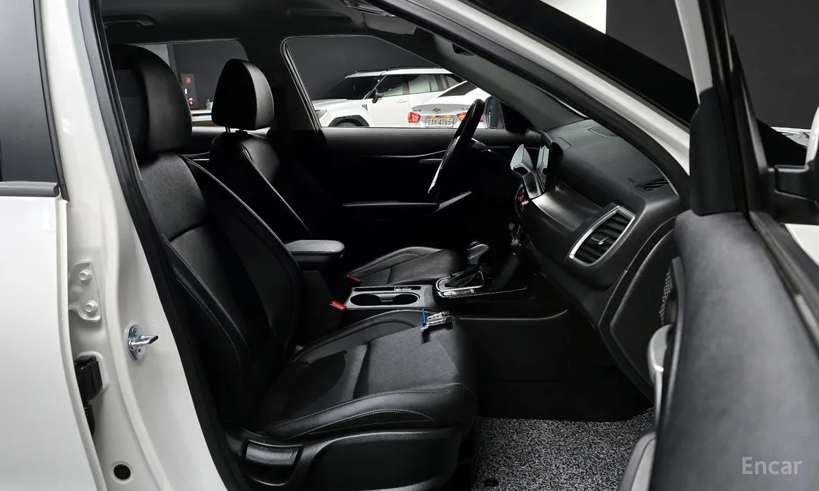 Фото 10 - Kia Seltos