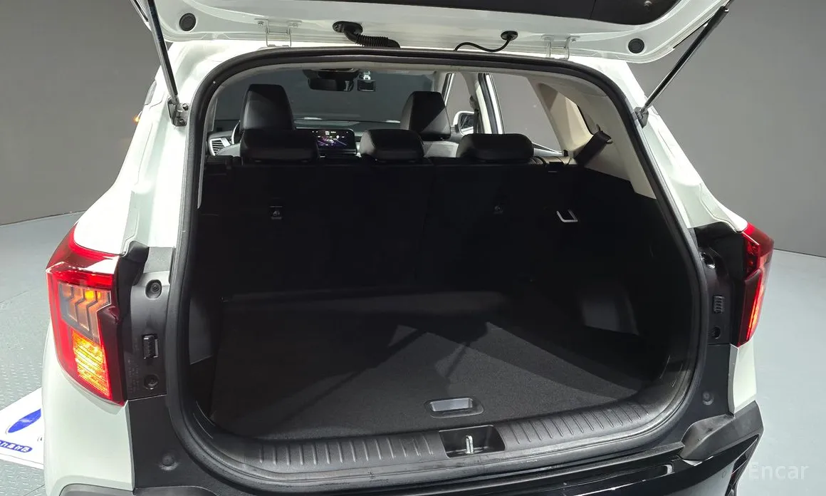 Фото 15 - Kia Seltos