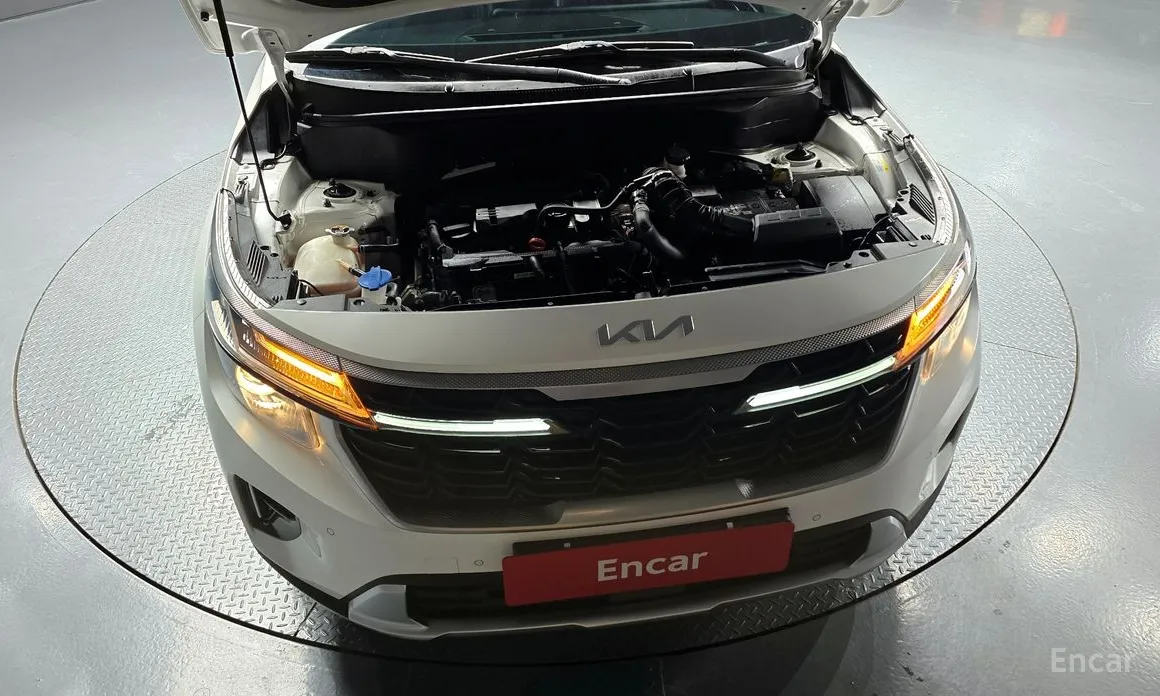 Фото 17 - Kia Seltos