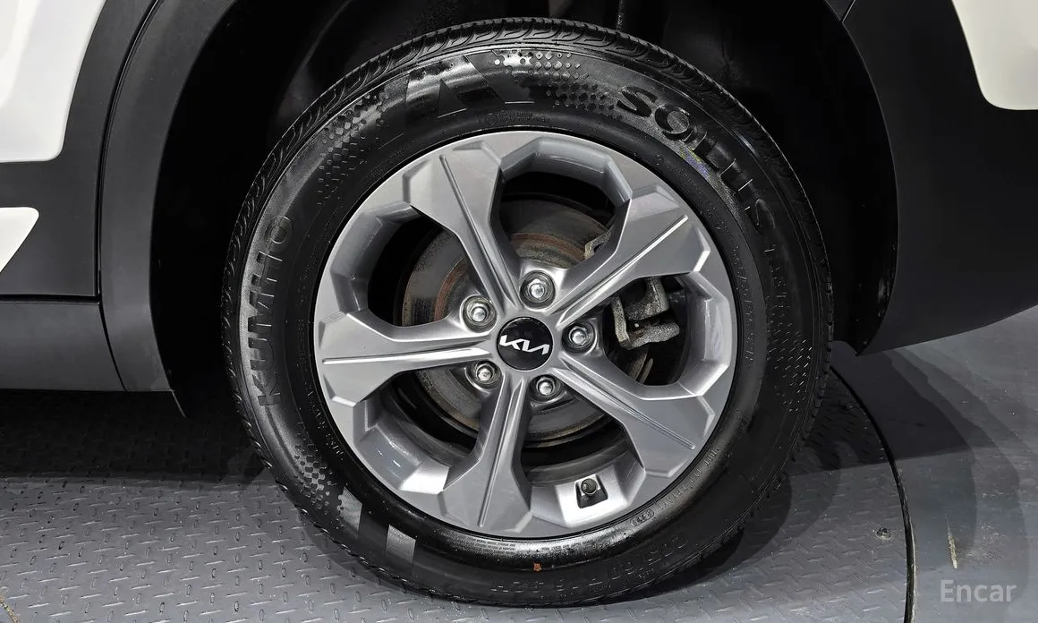 Фото 20 - Kia Seltos