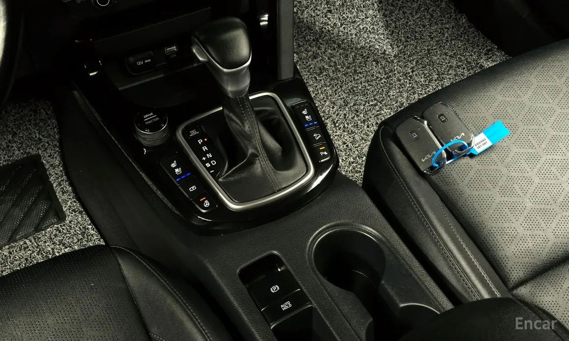 Фото 9 - Kia Seltos