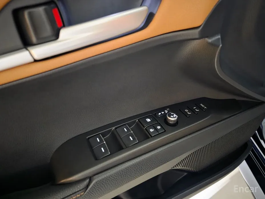 Фото 11 - Toyota Camry