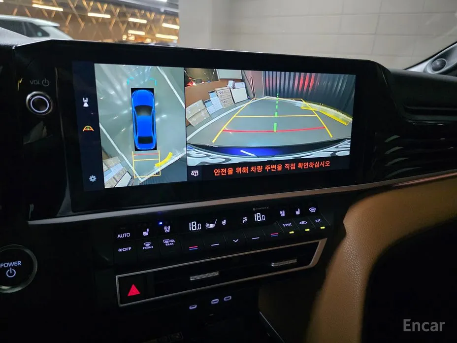 Фото 14 - Toyota Camry