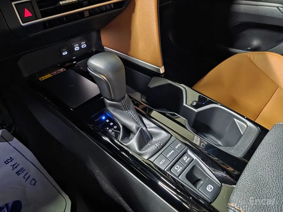 Фото 9 - Toyota Camry