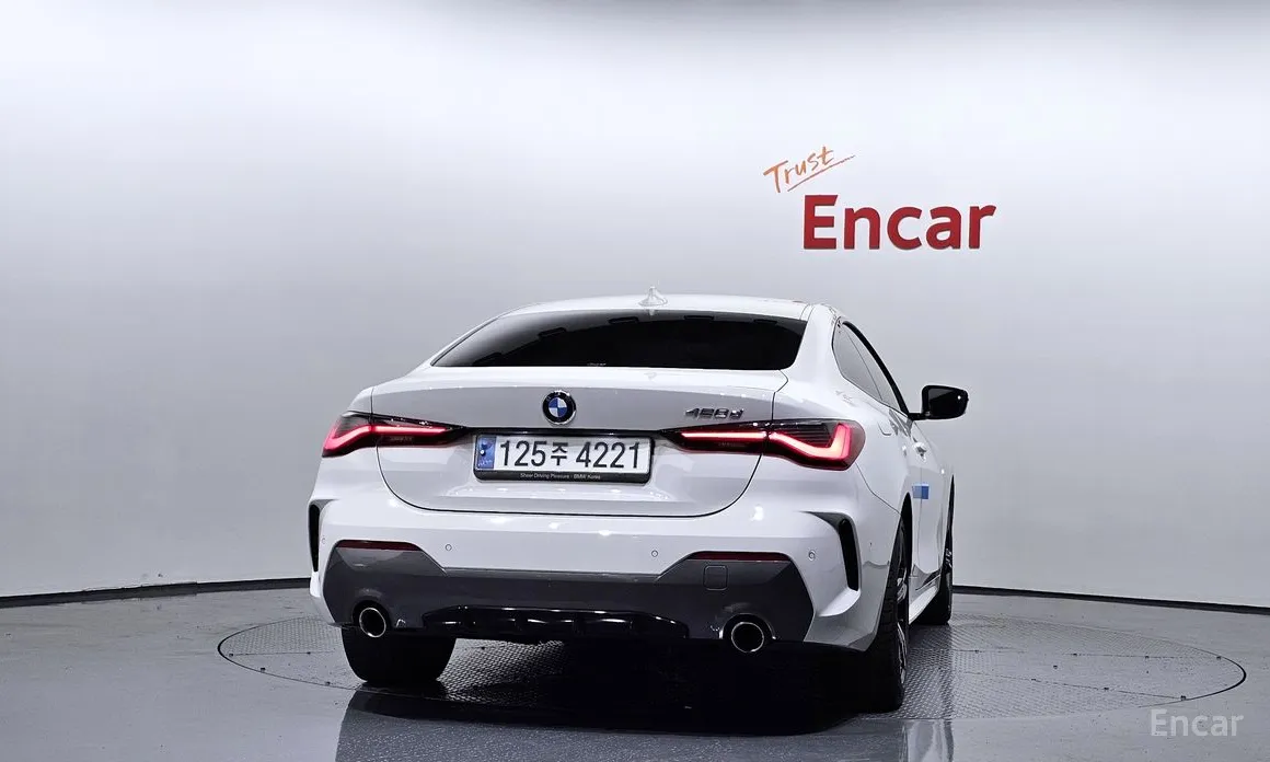 Фото 4 - BMW 4 Series