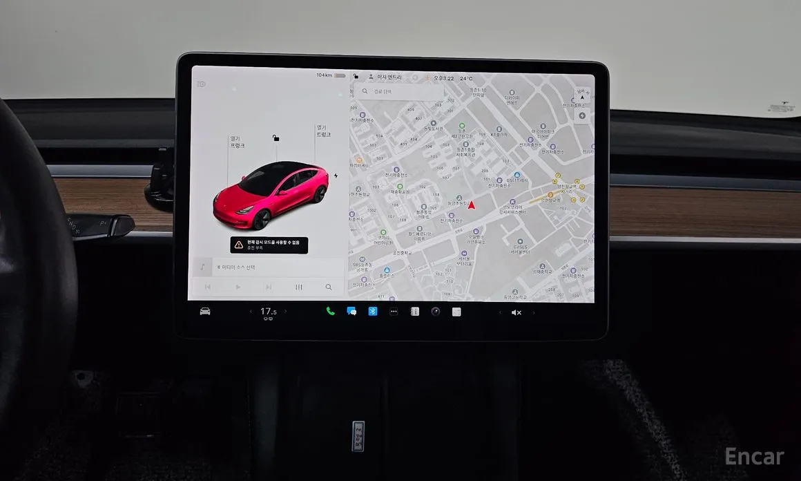 Фото 14 - Tesla Model 3