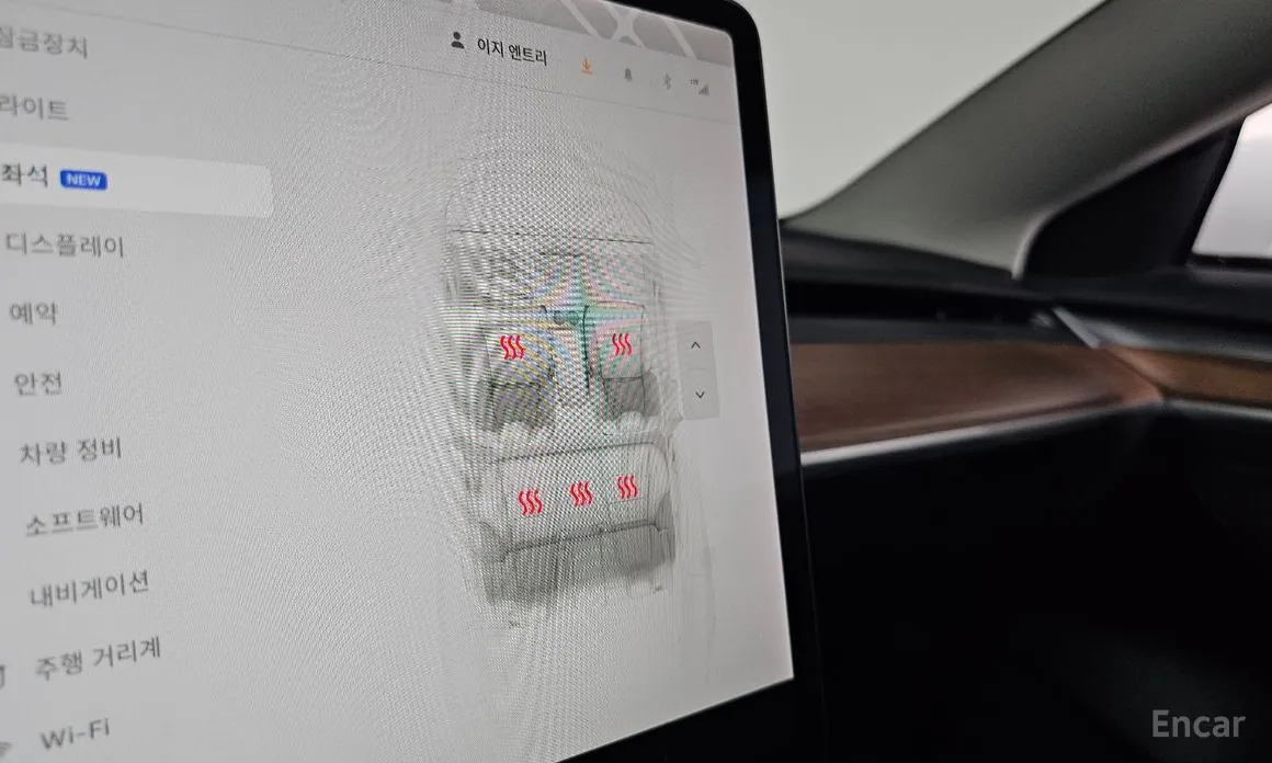 Фото 18 - Tesla Model 3