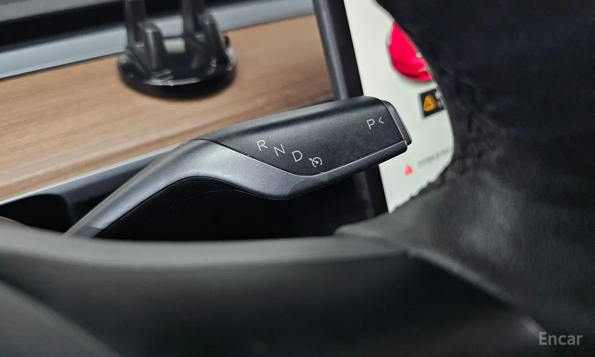 Фото 9 - Tesla Model 3