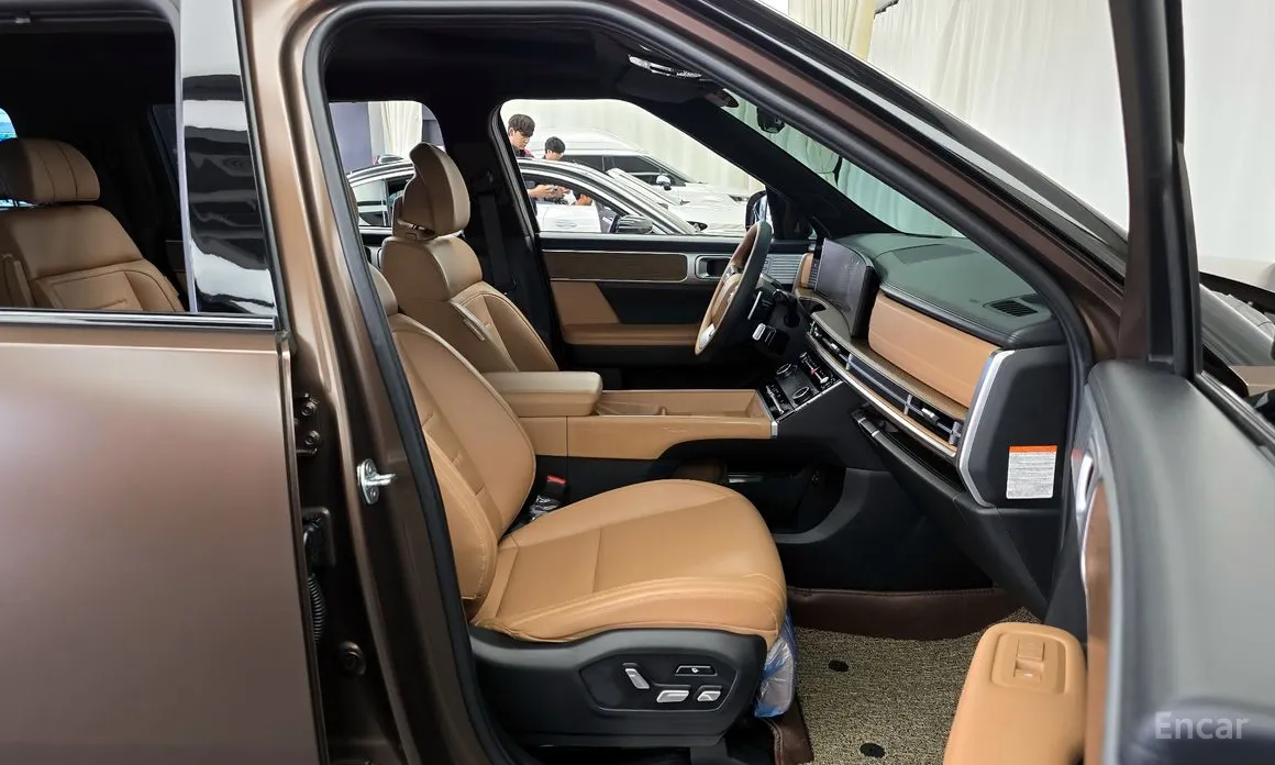 Фото 11 - Hyundai Santa Fe