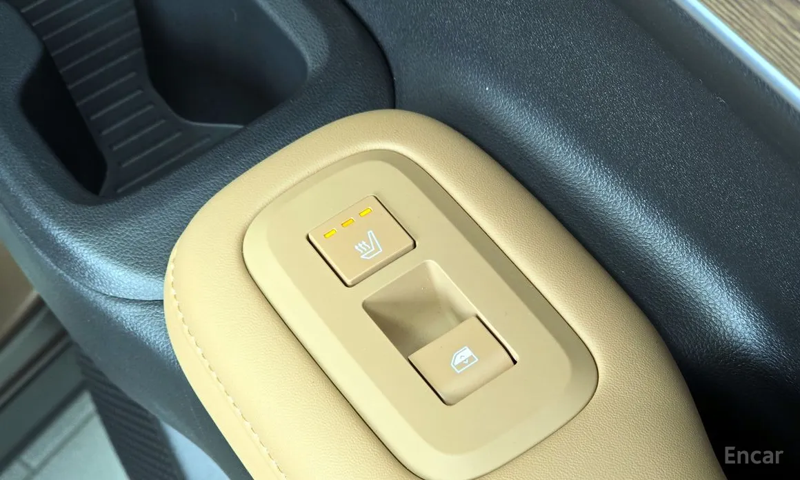 Фото 19 - Hyundai Santa Fe