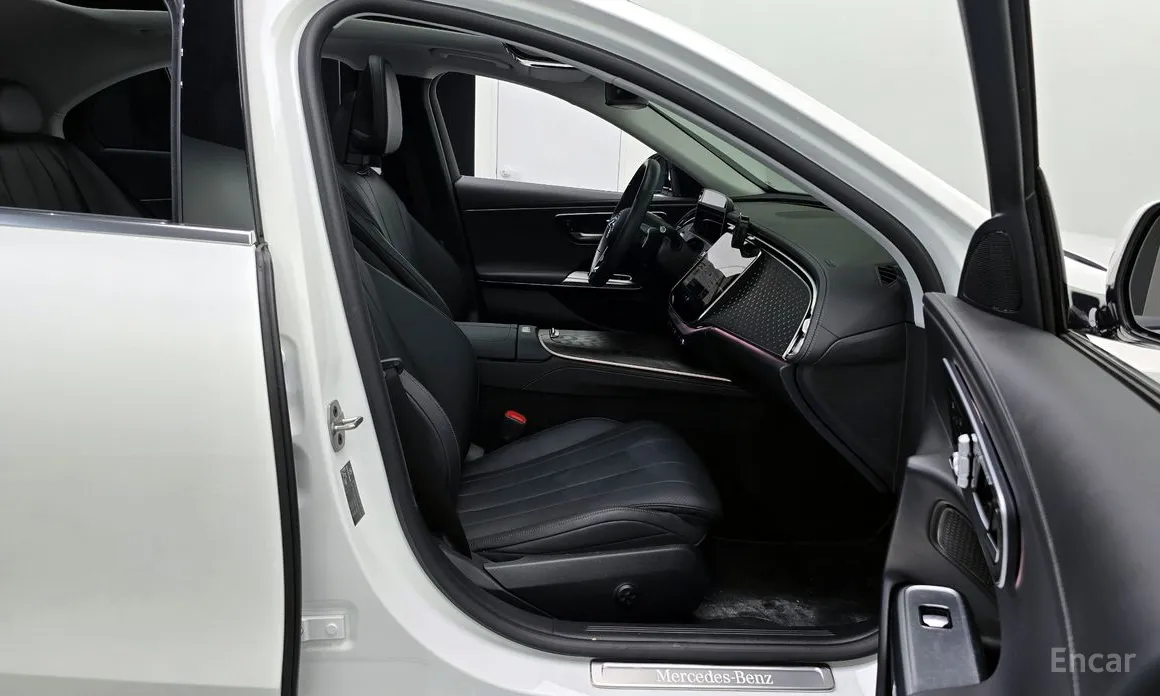 Фото 10 - Mercedes-Benz E-Class