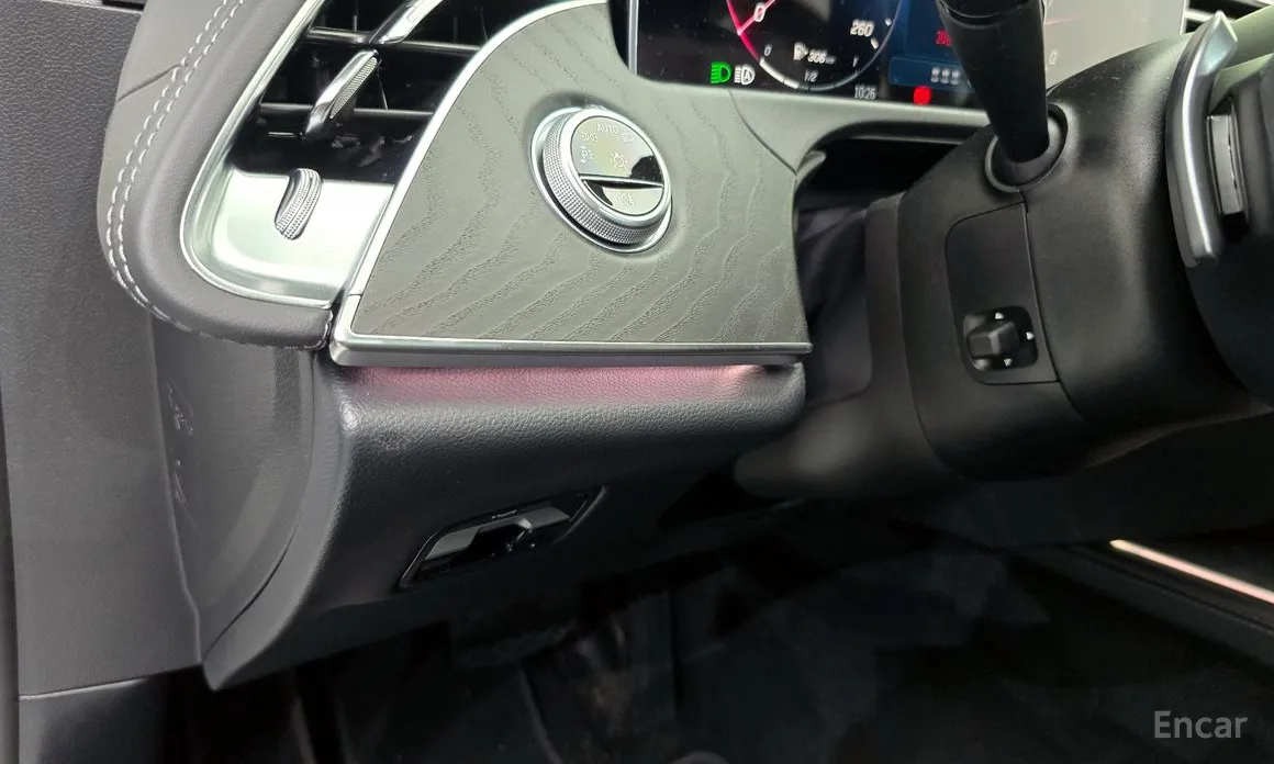 Фото 19 - Mercedes-Benz E-Class