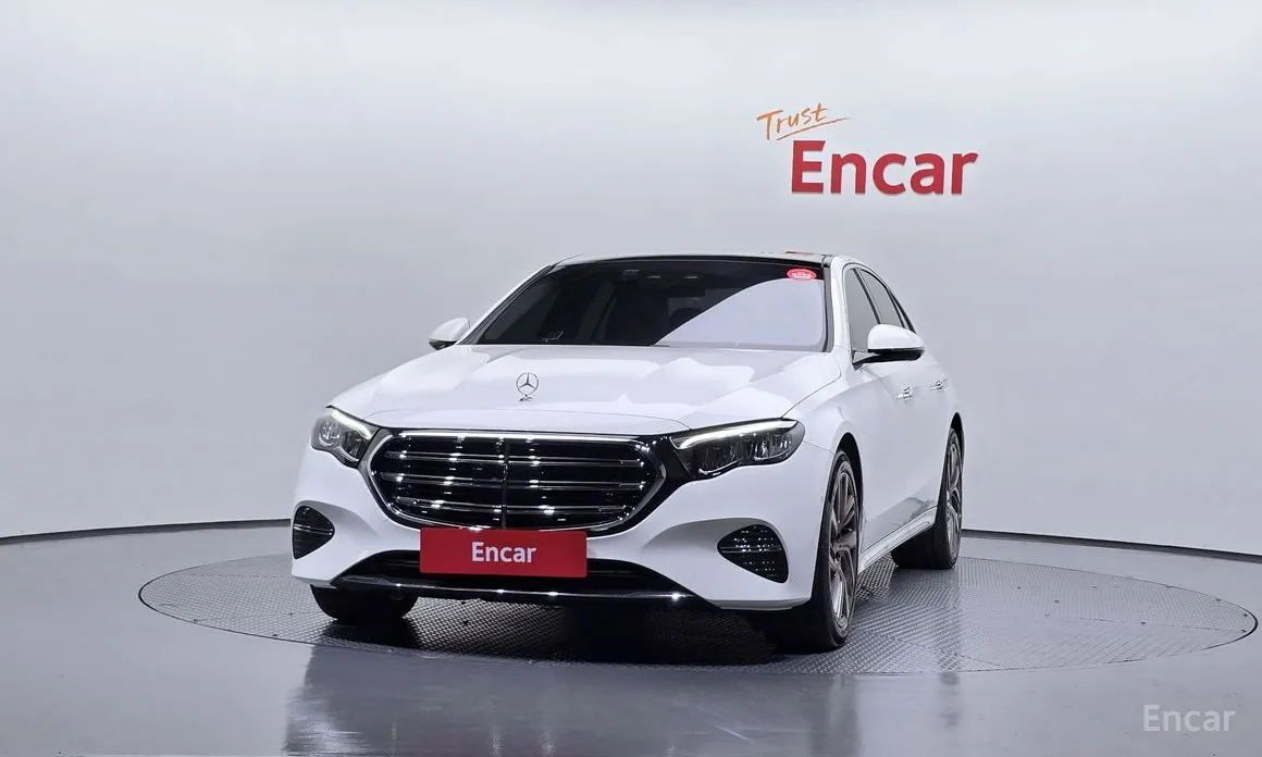 Фото 3 - Mercedes-Benz E-Class