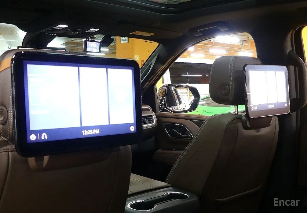 Фото 16 - Chevrolet Surburban