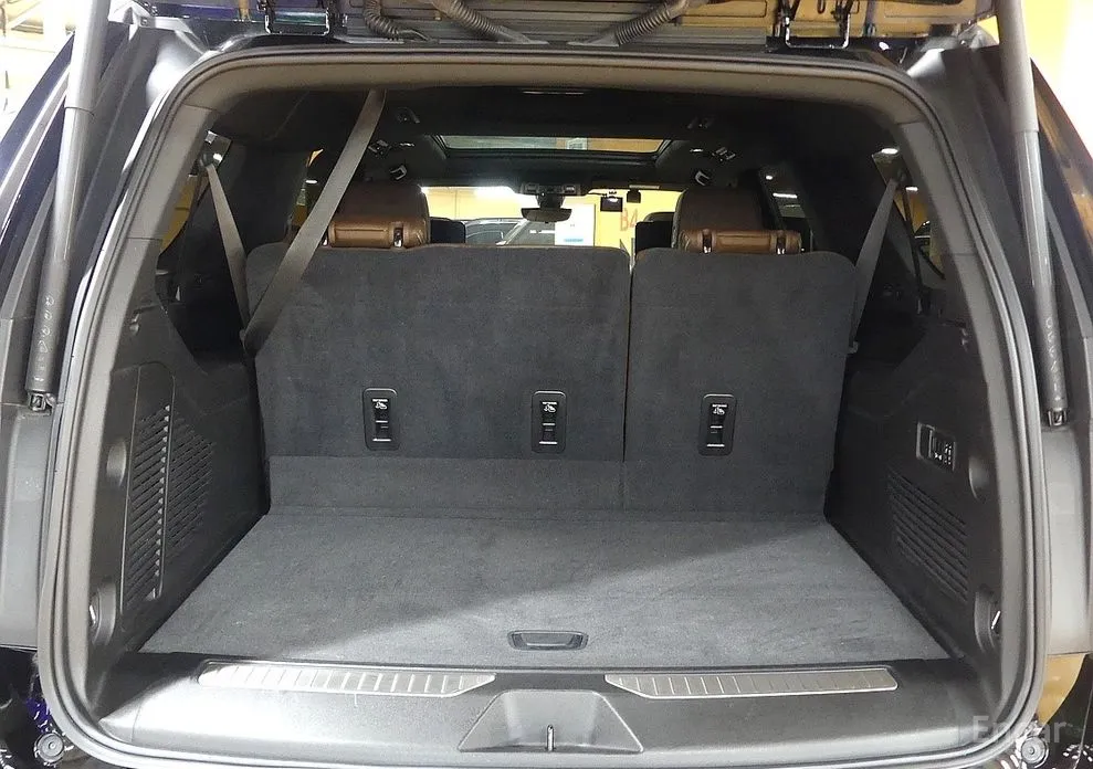 Фото 20 - Chevrolet Surburban