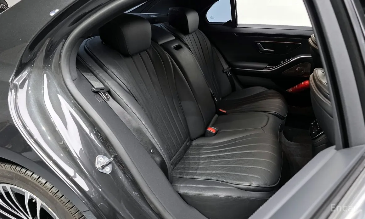 Фото 12 - Mercedes-Benz S-Class