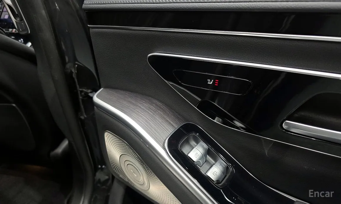 Фото 19 - Mercedes-Benz S-Class