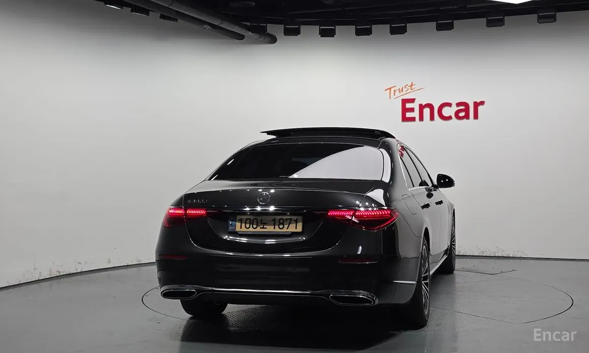 Фото 4 - Mercedes-Benz S-Class