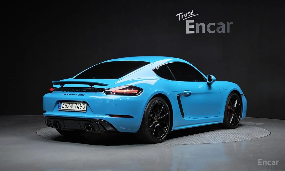 Фото 2 - Porsche 718