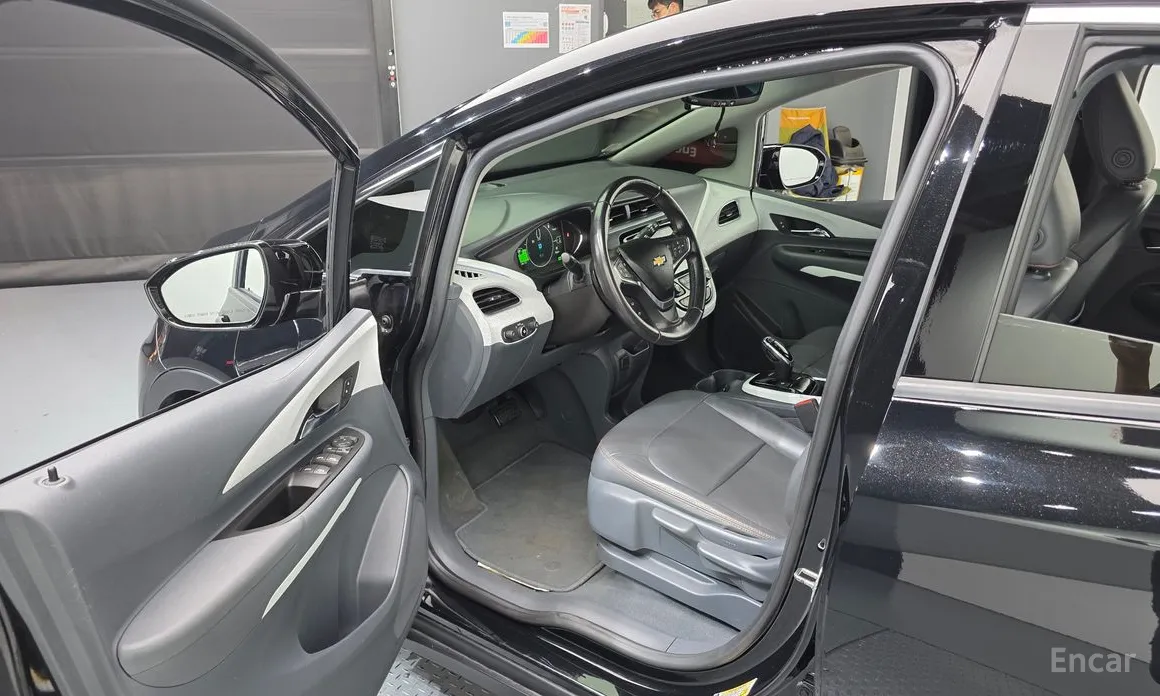 Фото 10 - Chevrolet Bolt EV