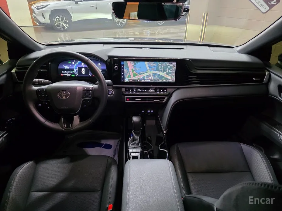 Фото 7 - Toyota Camry