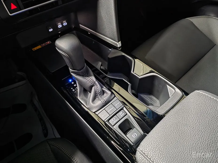 Фото 9 - Toyota Camry