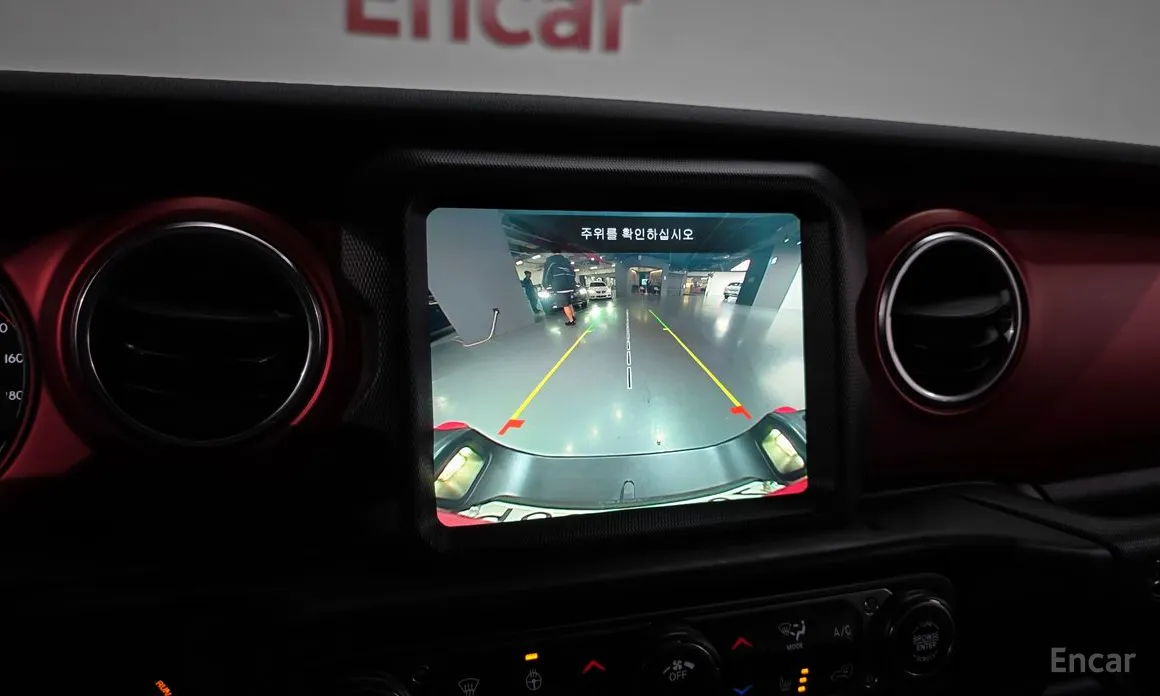 Фото 16 - Jeep Gladiator