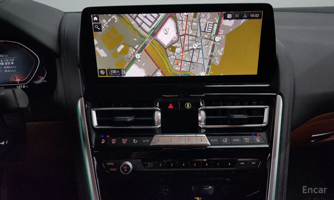 Фото 14 - BMW 8 Series