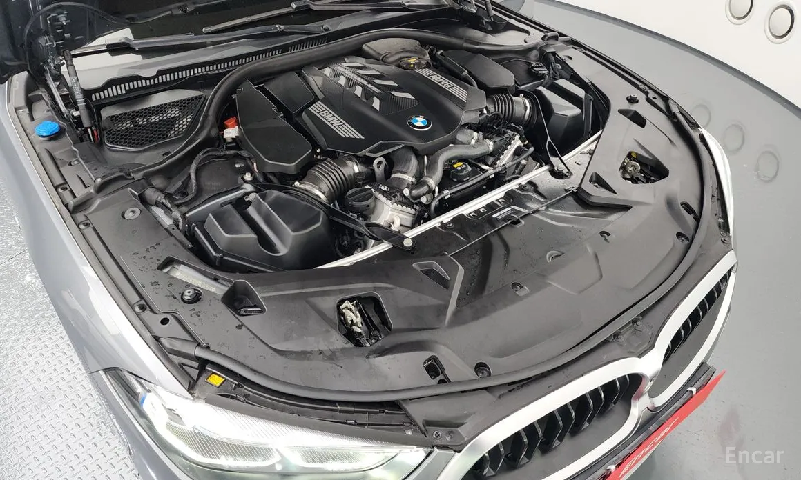 Фото 6 - BMW 8 Series