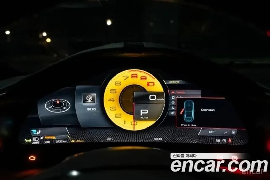 Фото 10 - Ferrari Roma