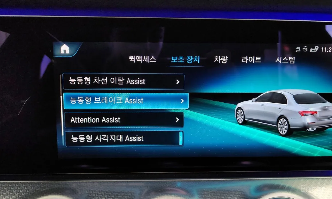 Фото 16 - Mercedes-Benz E-Class