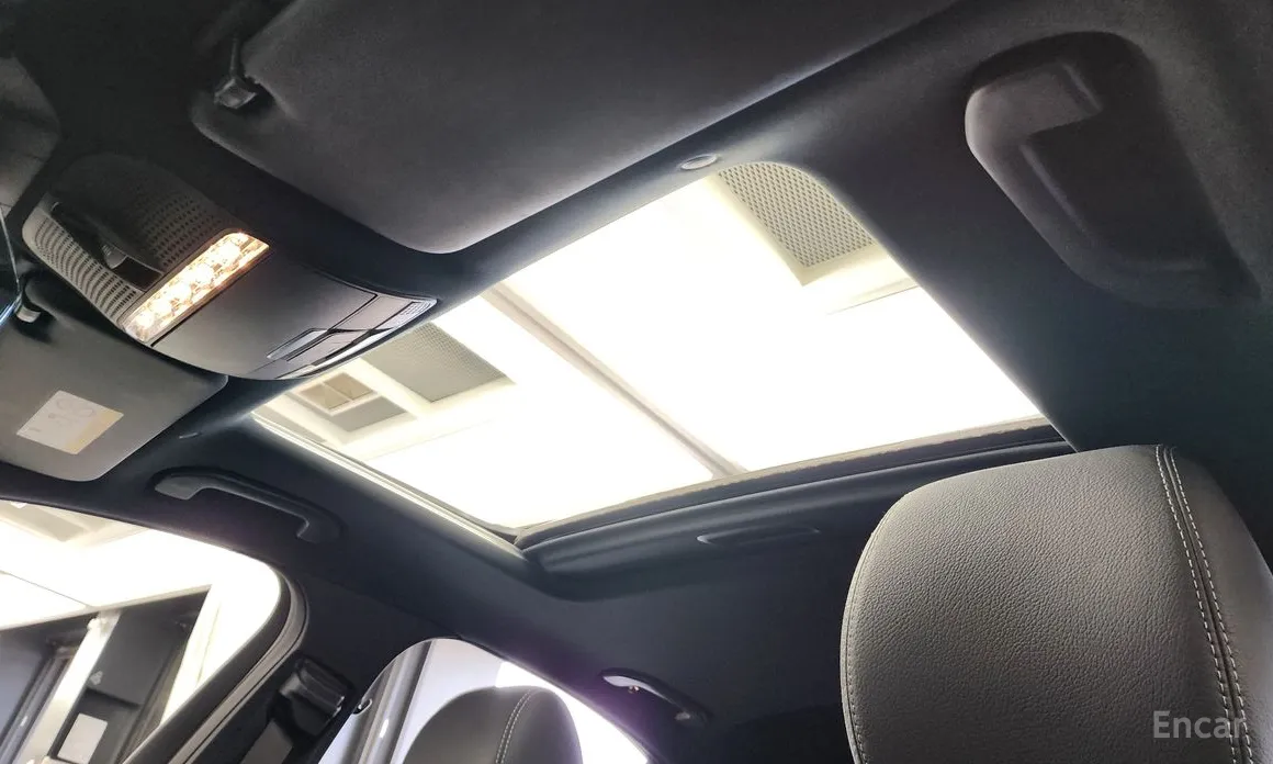 Фото 18 - Mercedes-Benz E-Class