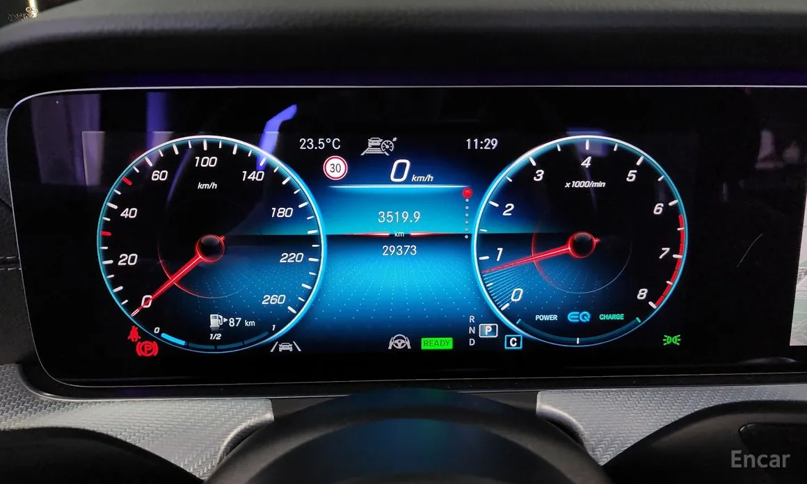 Фото 8 - Mercedes-Benz E-Class