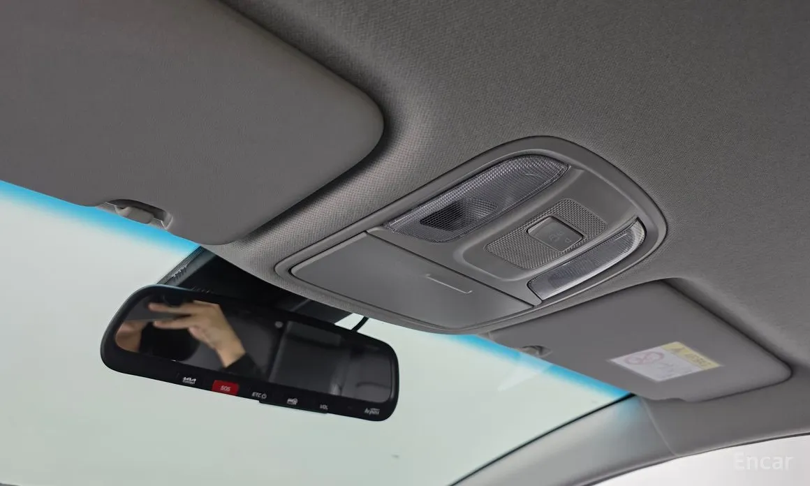 Фото 18 - Kia Niro