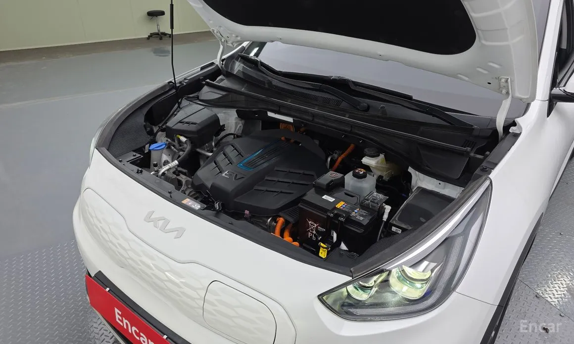 Фото 6 - Kia Niro