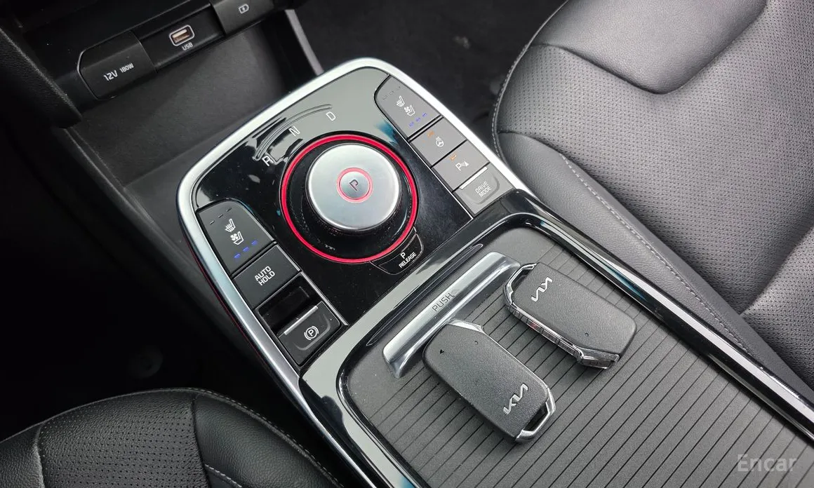 Фото 9 - Kia Niro