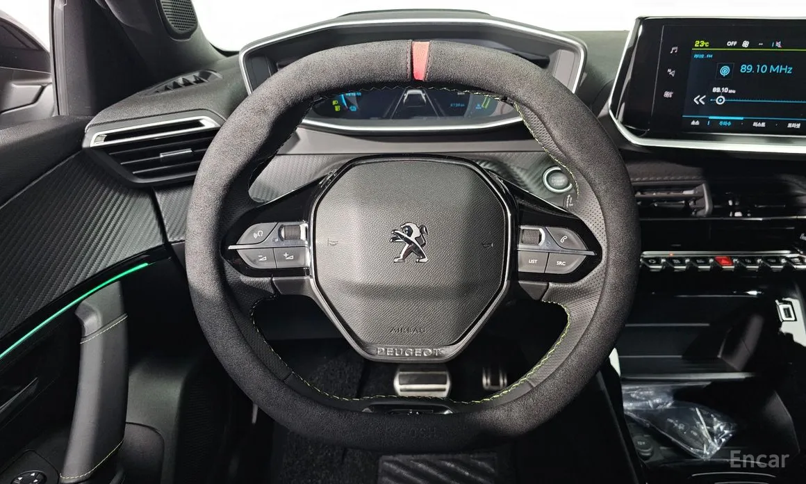 Фото 13 - Peugeot 2008