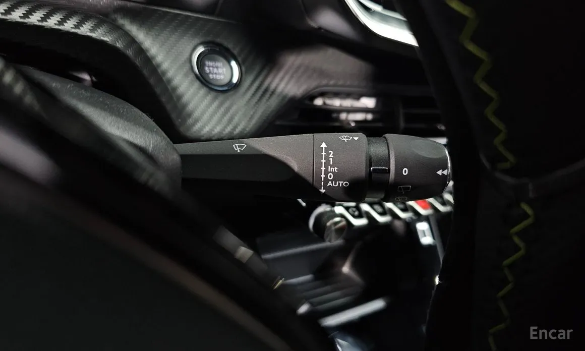 Фото 18 - Peugeot 2008