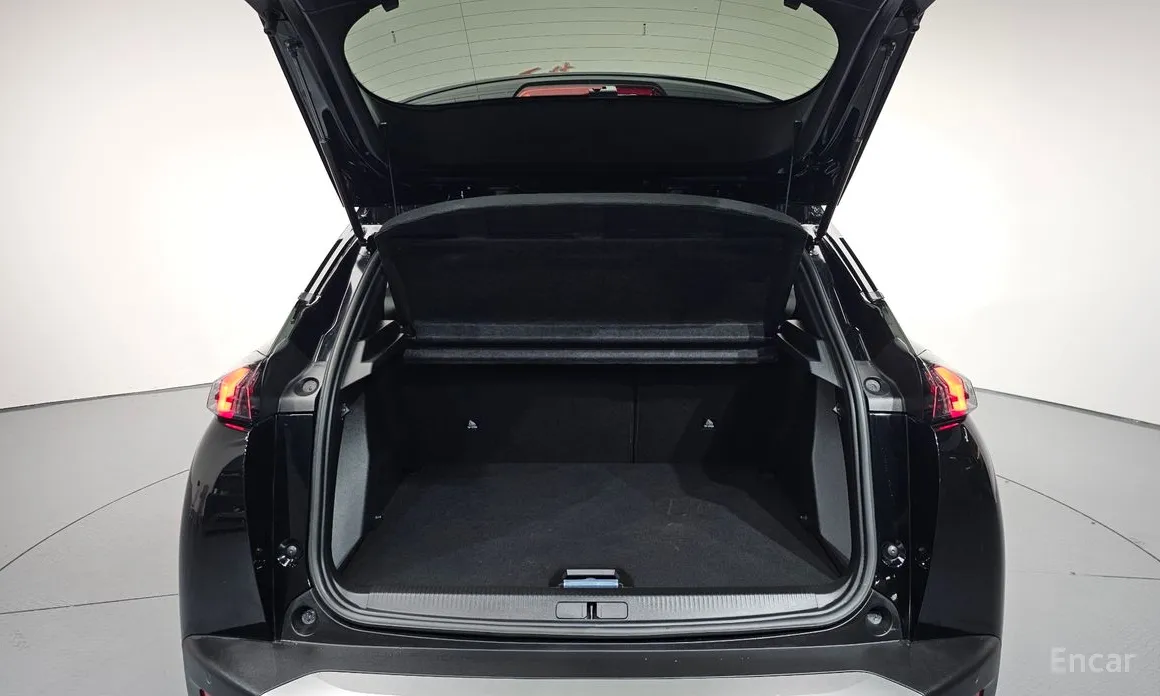 Фото 20 - Peugeot 2008