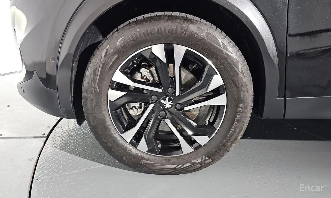 Фото 5 - Peugeot 2008