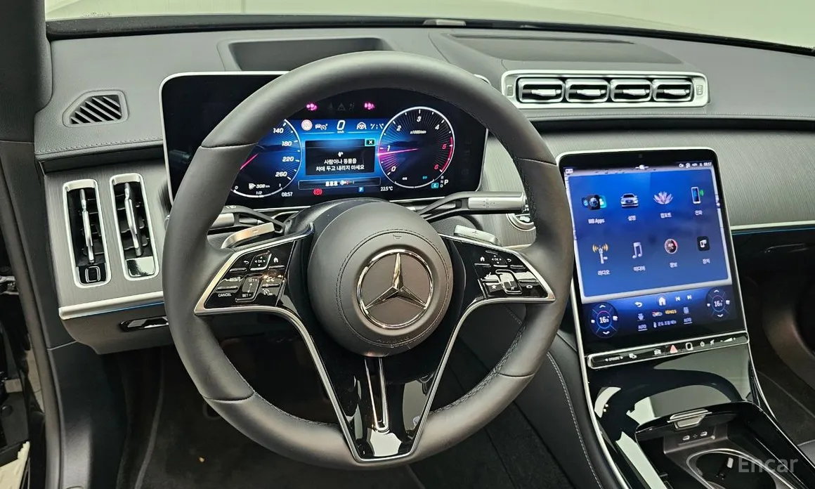 Фото 13 - Mercedes-Benz S-Class