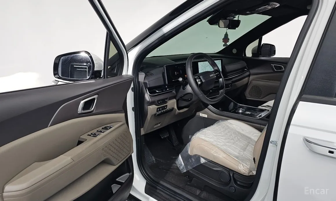 Фото 10 - Kia Carnival