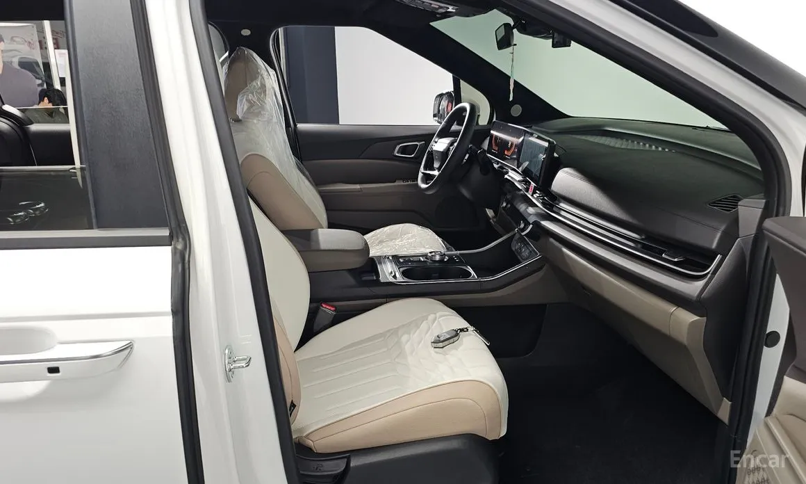 Фото 11 - Kia Carnival